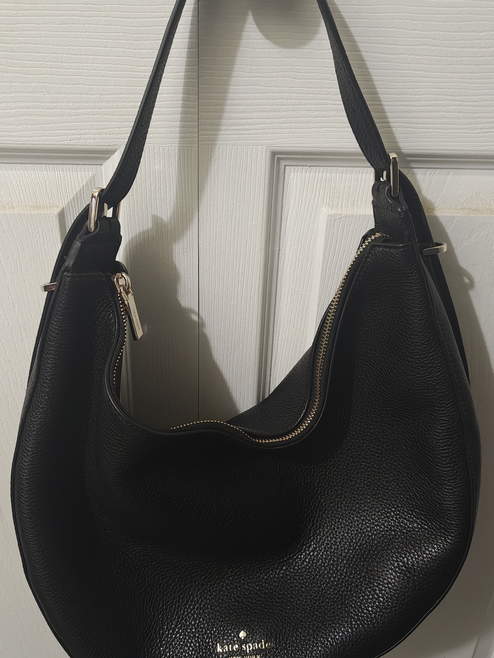 🖤Kate Spade Black Pebbled Leather Shoulder Hobo with Gold Hardware "Nova"🖤
